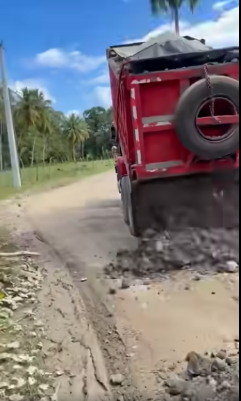 ARREGLO DE CAMINO VECINALES